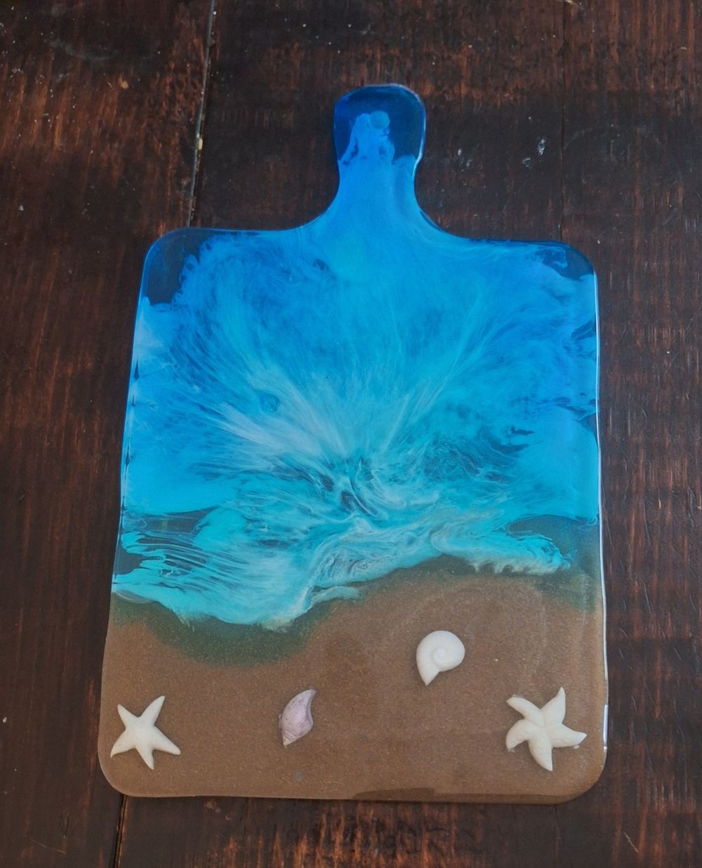 Decorative resin cheese board