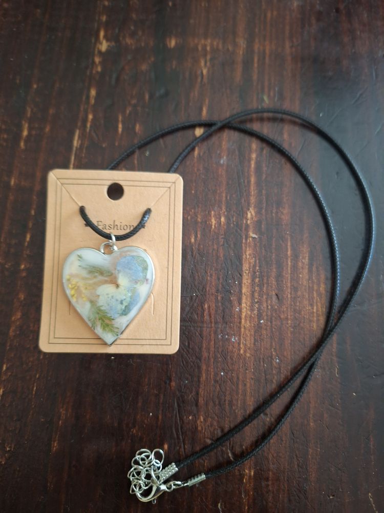 Resin heart necklace